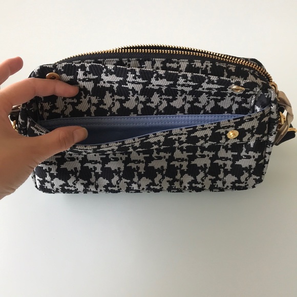 Artisan & Artist Crossbody Bag - Picture 7 of 9